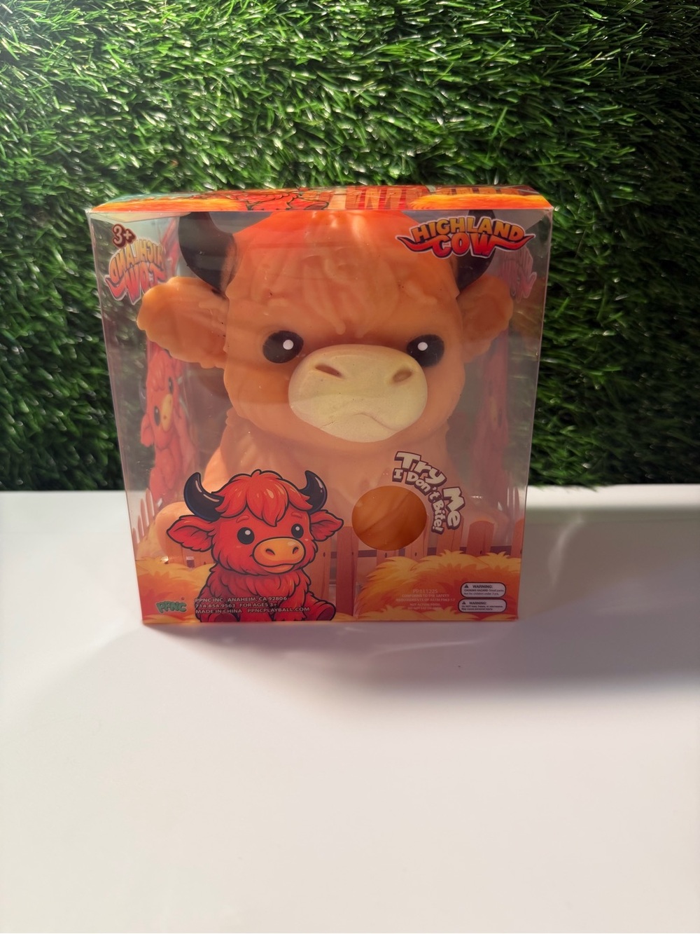 Jumbo Highland Cow Squishy!
